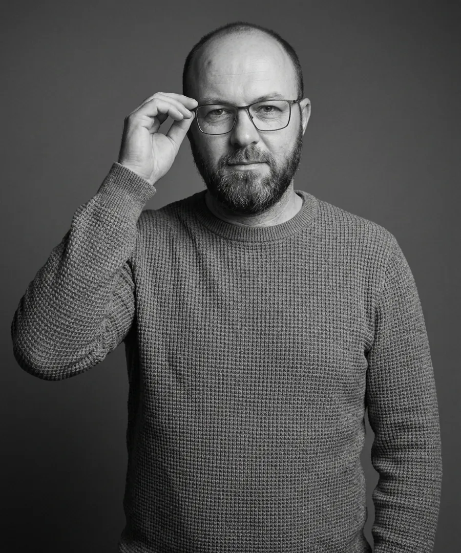 Гаврилов Михаил Владимирович, чёрно-белый портрет